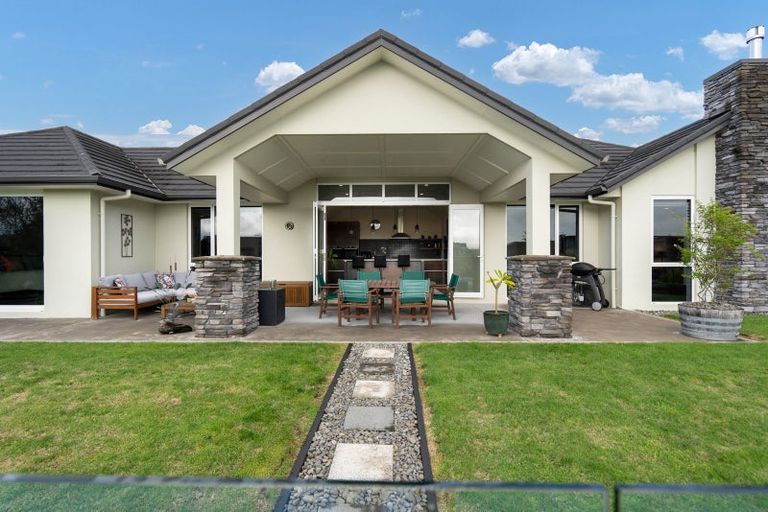 Photo of property in 13 Alan Livingston Drive, Cambridge, 3434