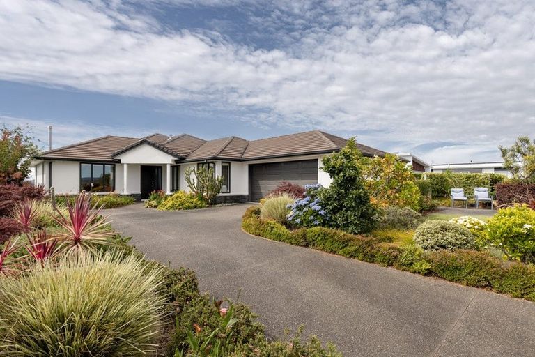 Photo of property in 20 Holyoake Terrace, Omokoroa, 3114