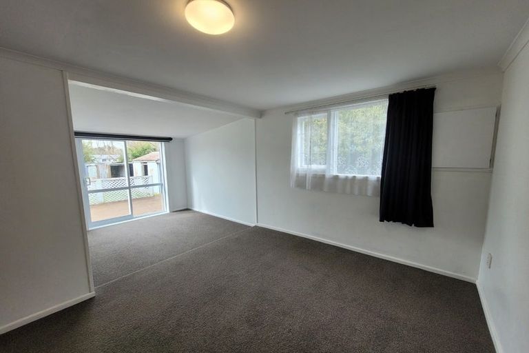 Photo of property in 6 Julian Street, Eltham, 4322