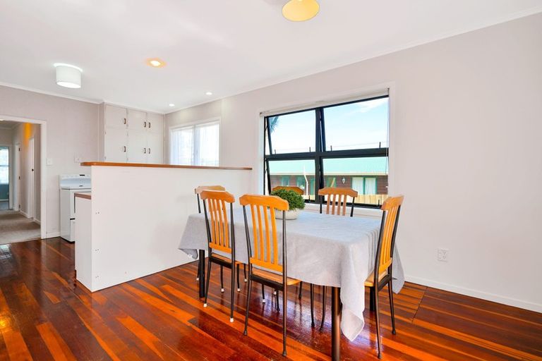 Photo of property in 78a Wharf Road, Te Atatu Peninsula, Auckland, 0610