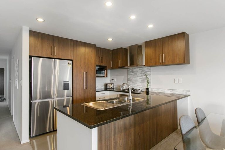 Photo of property in 235b Porchester Road, Takanini, 2112