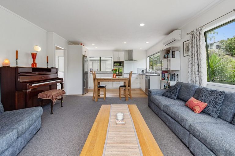 Photo of property in 8 Inca Place, Snells Beach, 0920