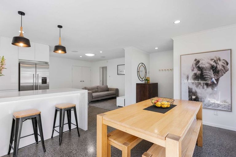 Photo of property in 8a Ashley Avenue, Long Bay, Auckland, 0630