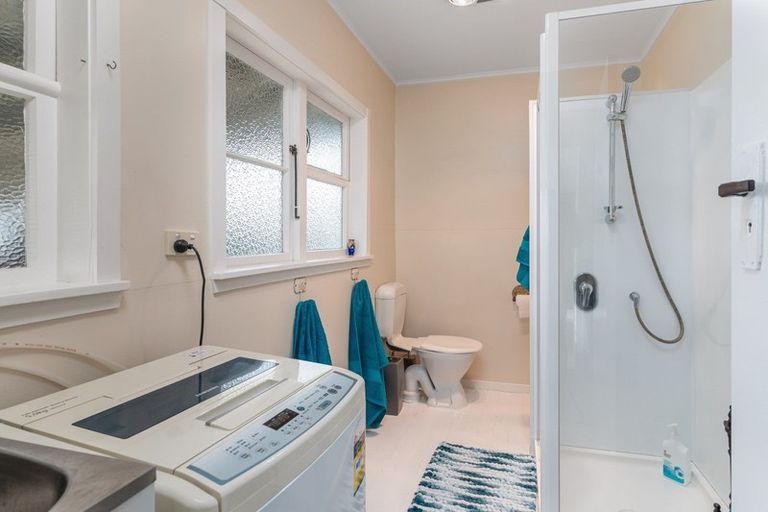 Photo of property in 33 Wyndham Street, Carterton, 5713