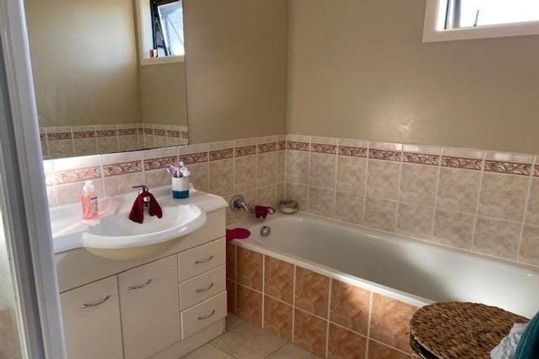 Photo of property in 490 Chapel Road, East Tamaki, Auckland, 2016