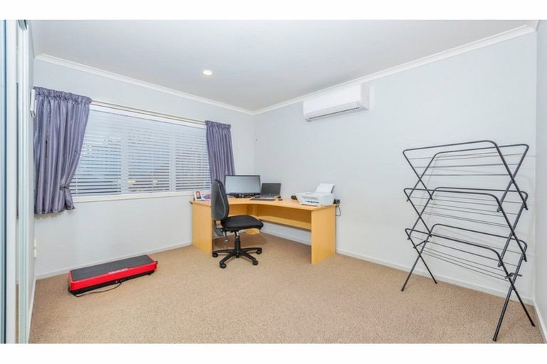 Photo of property in 10/61 The Avenue, Albany, Auckland, 0632