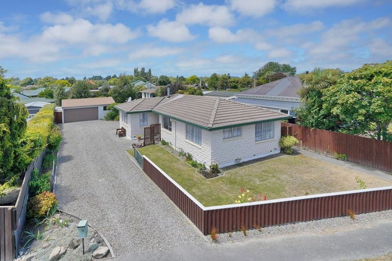 Photo of property in 76 Main North Road, Woodend, 7610