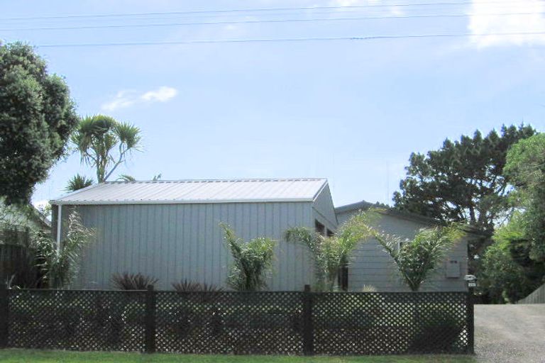Photo of property in 1297 Papamoa Beach Road, Papamoa Beach, Papamoa, 3118