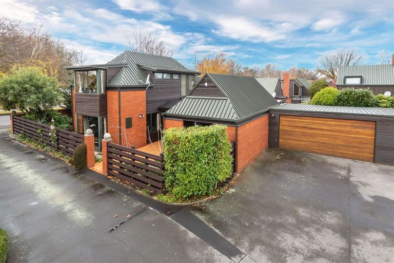 Photo of property in 267 Memorial Avenue, Burnside, Christchurch, 8053