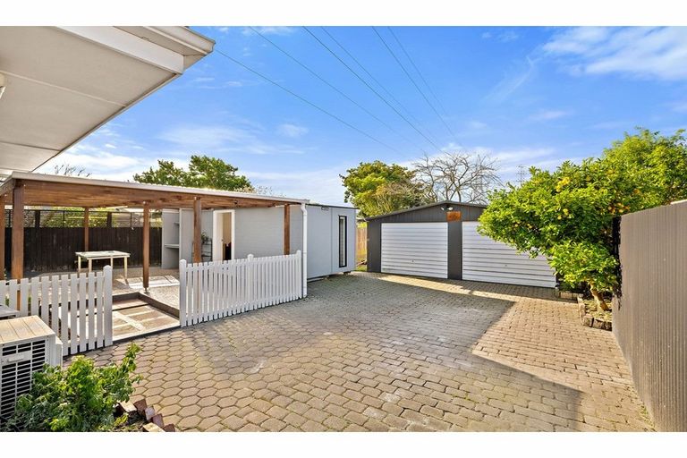 Photo of property in 46 Denise Crescent, Hornby, Christchurch, 8042