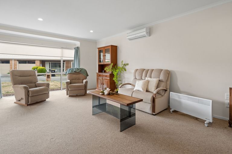 Photo of property in Holdsworth Villas, 56/2 William Donald Drive, Solway, Masterton, 5810