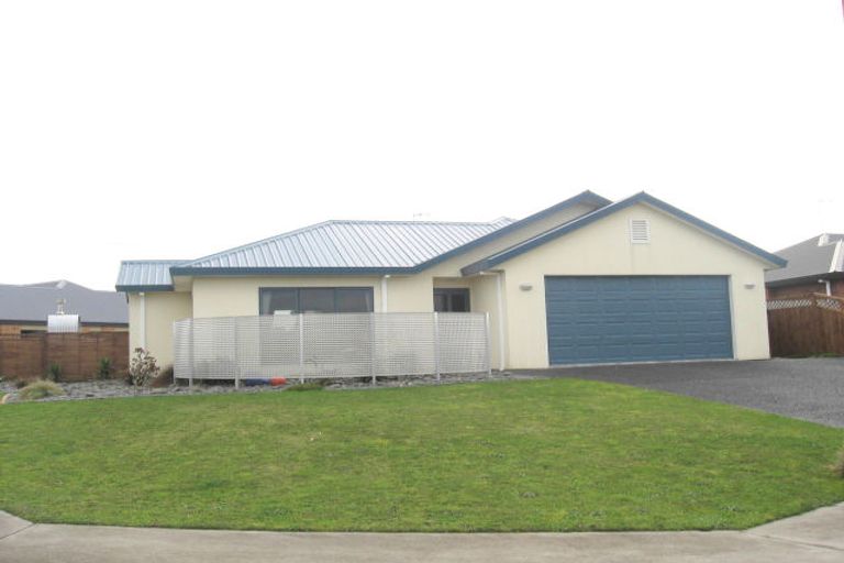 Photo of property in 12 Saxon Woods Drive, Rototuna North, Hamilton, 3210