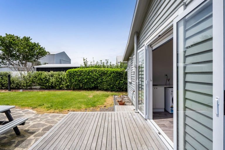 Photo of property in 39 Domett Street, Opunake, 4616