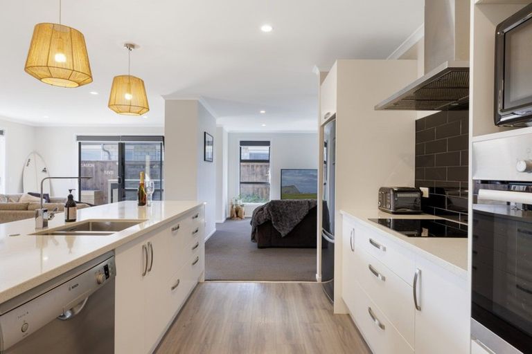 Photo of property in 3 Te Kio Crescent, Papamoa Beach, Papamoa, 3118