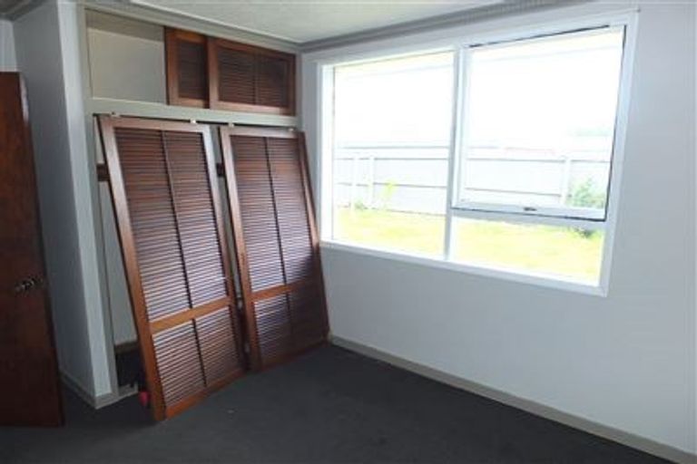 Photo of property in 2/332 Hills Road, Mairehau, Christchurch, 8013