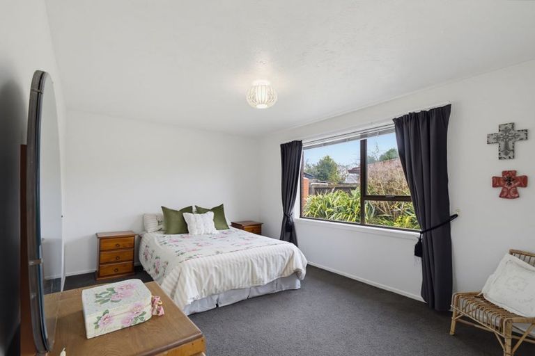 Photo of property in 69 Sarabande Avenue, Redwood, Christchurch, 8051