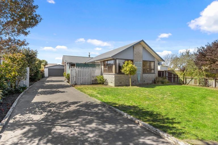 Photo of property in 26 Cottonwood Street, Parklands, Christchurch, 8083