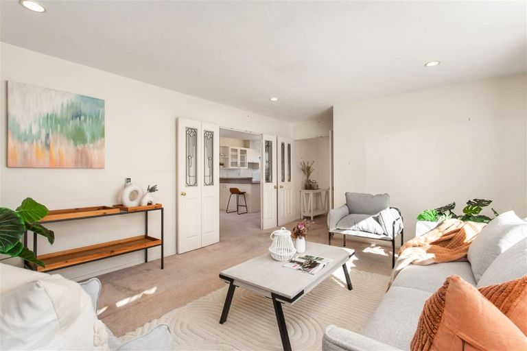 Photo of property in 1 Ashmore Lane, Strowan, Christchurch, 8052