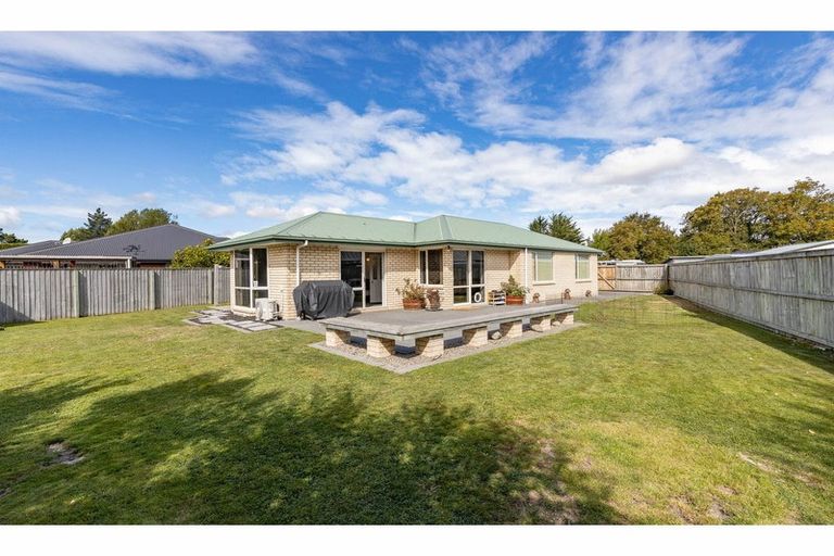 Photo of property in 62 Railway Road, Rangiora, 7400