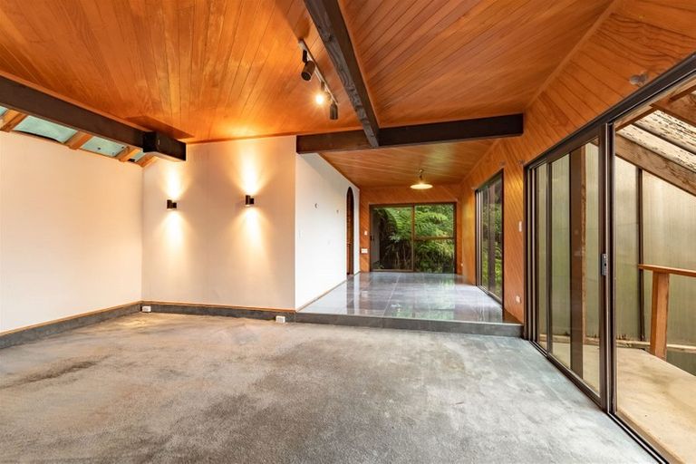 Photo of property in 44 Viewmont Drive, Harbour View, Lower Hutt, 5010