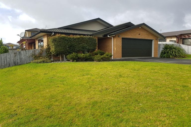 Photo of property in 70 Westgate Drive, Massey, Auckland, 0614