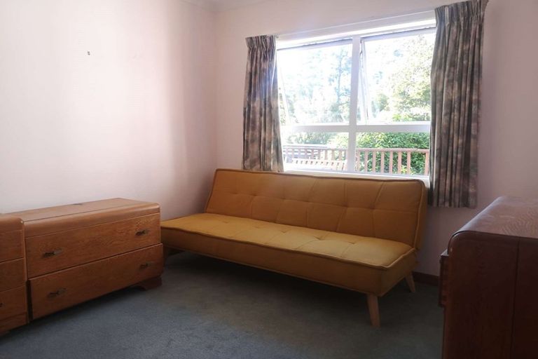 Photo of property in 1/57 Godley Road, Green Bay, Auckland, 0604