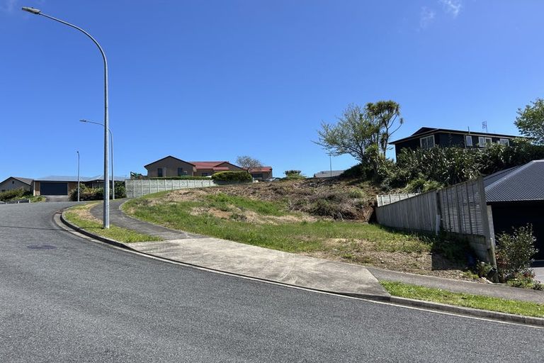 Photo of property in 1 Frederick Place, Whalers Gate, New Plymouth, 4310