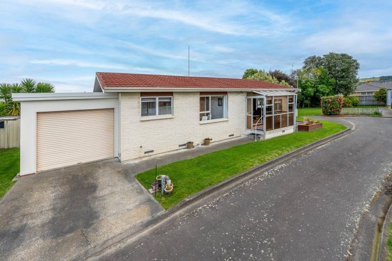 Photo of property in 2/3 Murphy Road, Taradale, Napier, 4112