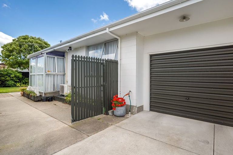 Photo of property in 2/148 Beach Road, North New Brighton, Christchurch, 8083