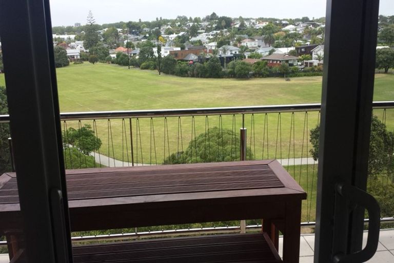 Photo of property in 42f West End Road, Herne Bay, Auckland, 1022