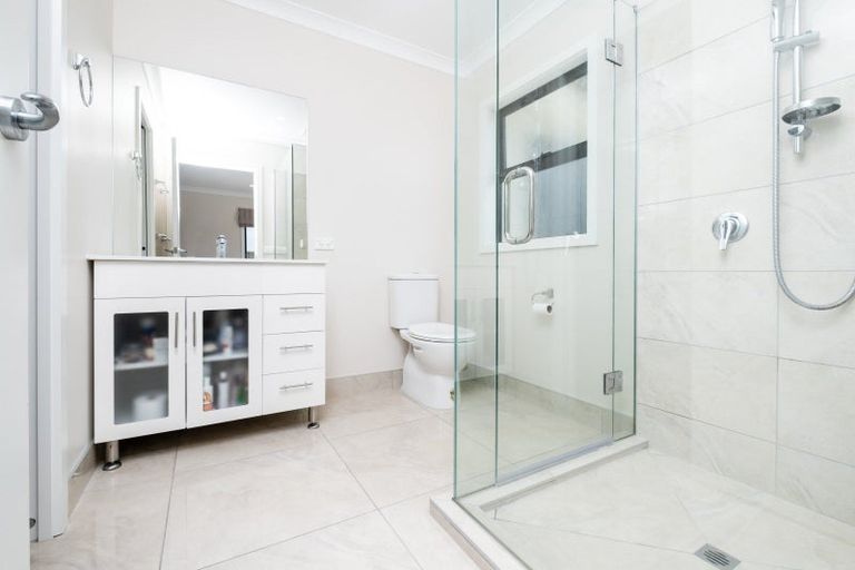 Photo of property in 16 Rotoiti Way, Poraiti, Napier, 4112