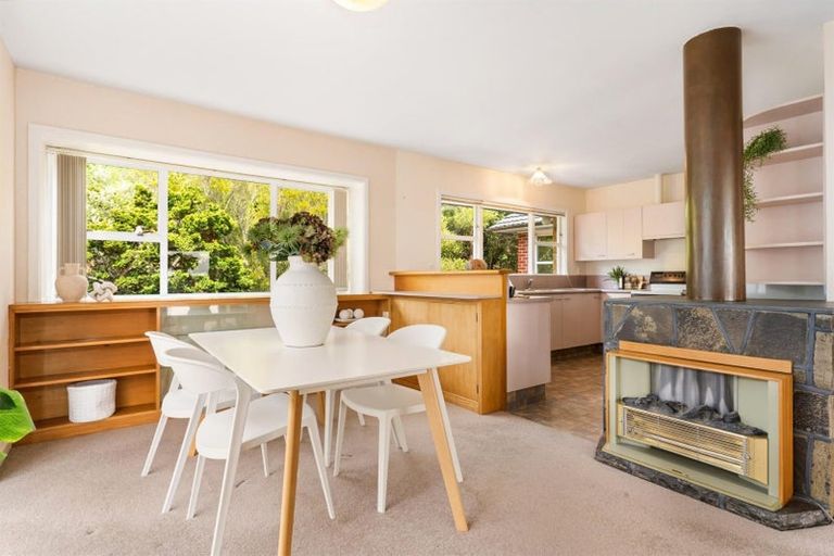 Photo of property in 38 Dyers Pass Road, Cashmere, Christchurch, 8022