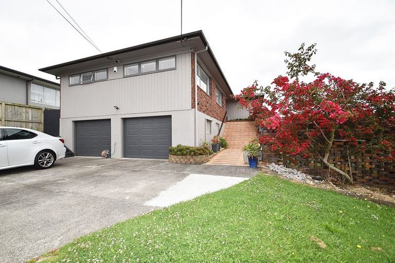 Photo of property in 26 Jaemont Avenue, Te Atatu South, Auckland, 0610