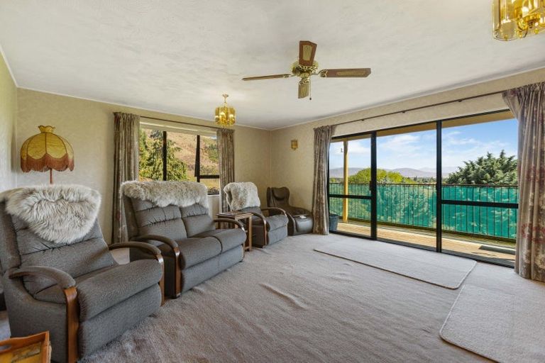 Photo of property in 24 Ahuriri Drive, Omarama, 9412