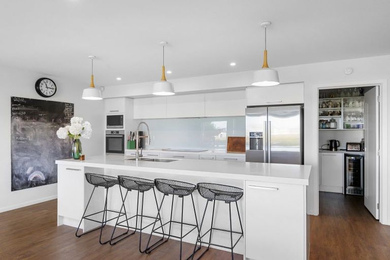 Photo of property in 13 Waterton Point, Huntingdon, Ashburton, 7774