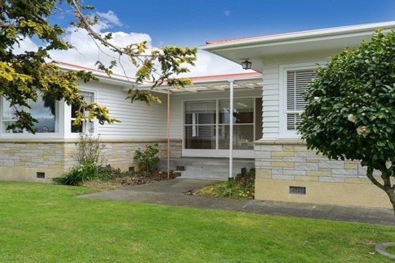 Photo of property in 223 Kennedy Road, Onekawa, Napier, 4110