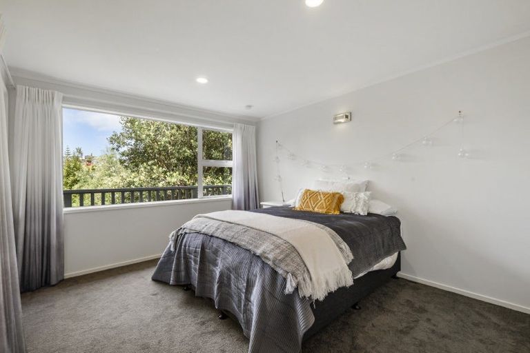 Photo of property in 40 Peter Terrace, Castor Bay, Auckland, 0620