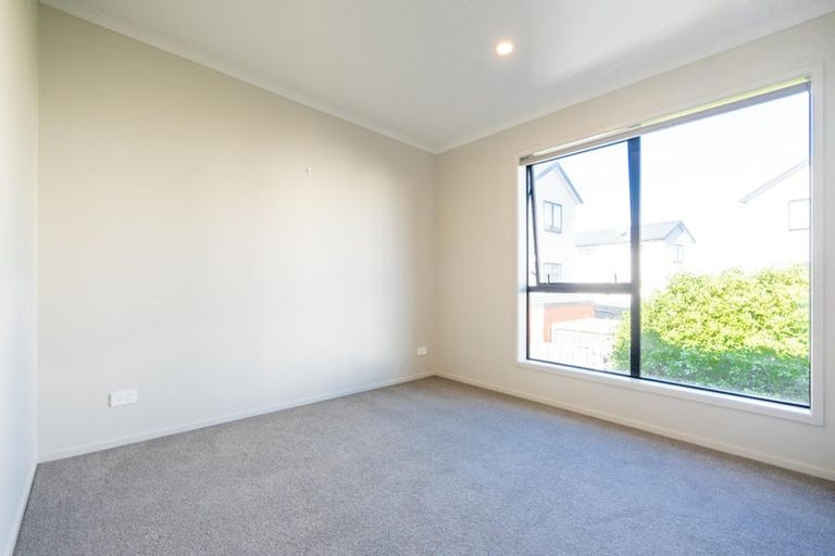 Photo of property in 2 Kerewhenua Crescent, Hobsonville, Auckland, 0616