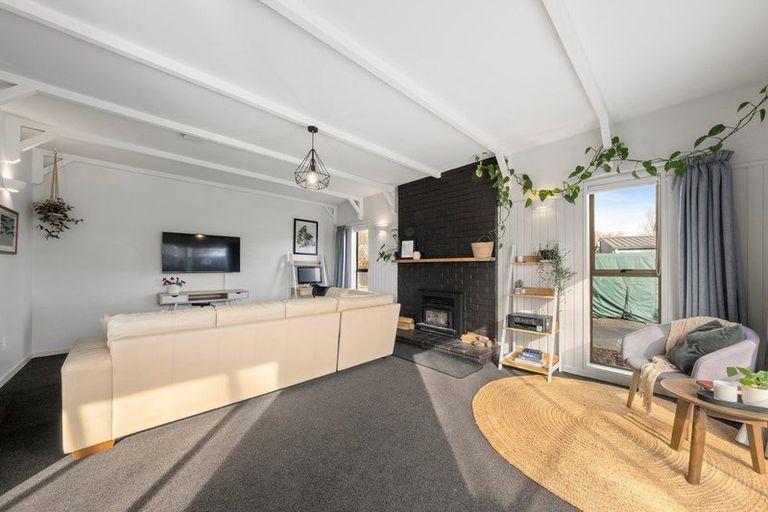 Photo of property in 9b Kaputone Place, Belfast, Christchurch, 8051