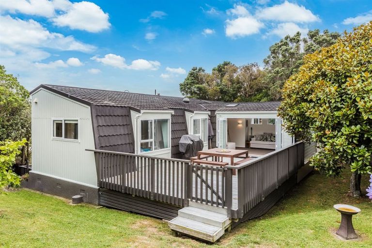 Photo of property in 5 Trevor Terrace, Paremata, Porirua, 5024