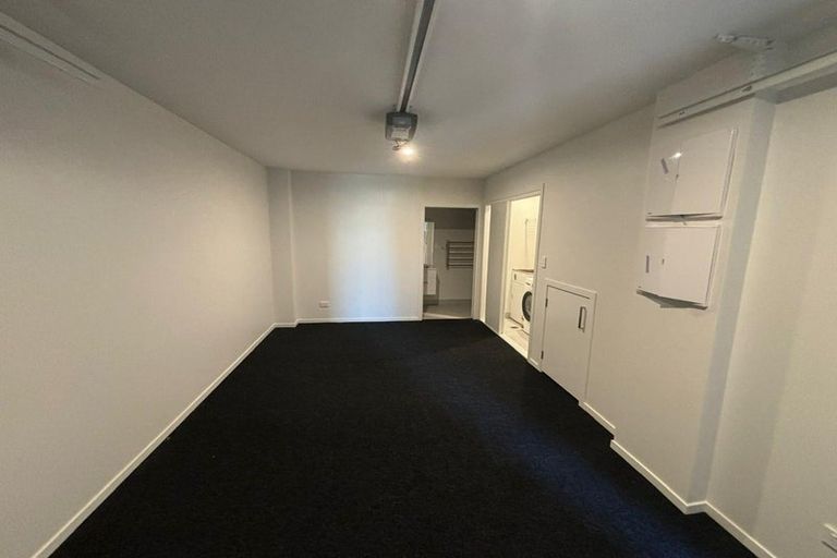 Photo of property in 8 Te Puketoka Lane, Mangere, Auckland, 2022