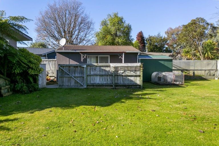 Photo of property in 25 Kereru Street, Two Mile Bay, Taupo, 3330