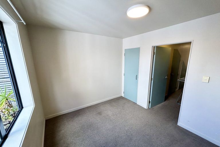 Photo of property in 56 Saintly Lane, Avondale, Auckland, 0600