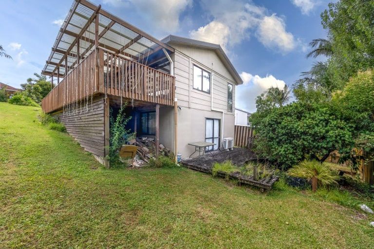 Photo of property in 25 Birman Close, Half Moon Bay, Auckland, 2012