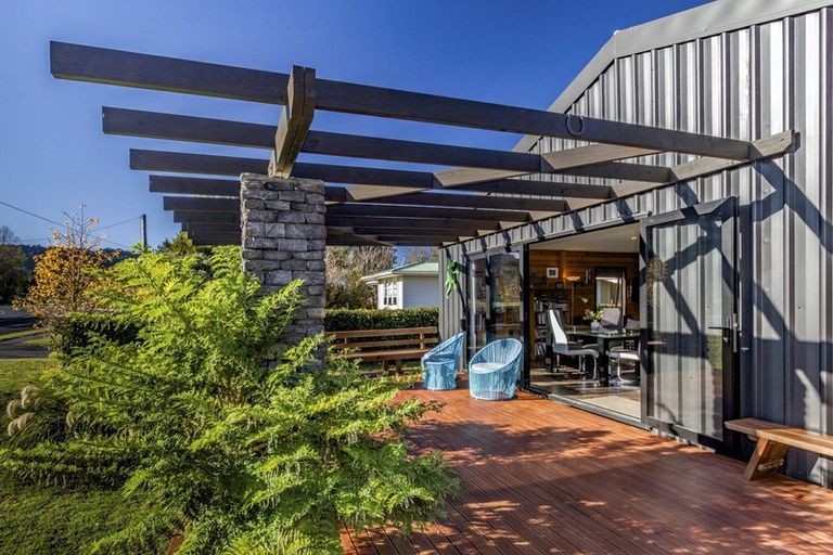 Photo of property in 100 Goldfinch Street, Ohakune, 4625