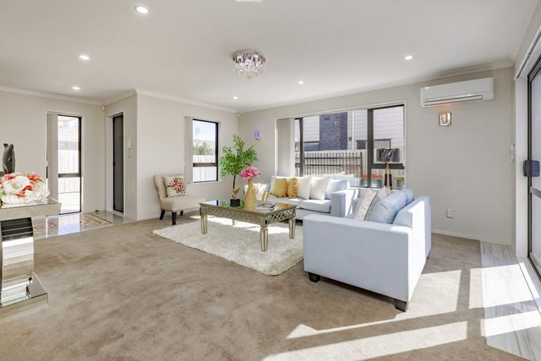 Photo of property in 11b Oxford Road, Manurewa, Auckland, 2102