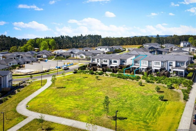 Photo of property in 12a Dida Park Drive, Kumeu, 0810