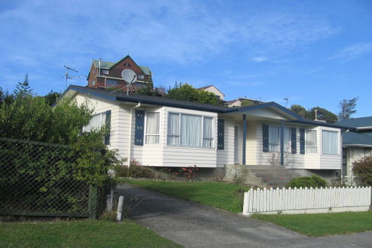 Photo of property in 23 Tweed Road, Papakowhai, Porirua, 5024