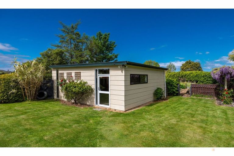 Photo of property in 11-17 Hayes Street, Waimate, 7924