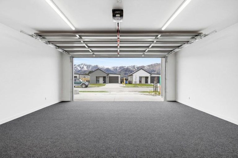 Photo of property in 6 Waddell Street, Lake Hawea, 9382